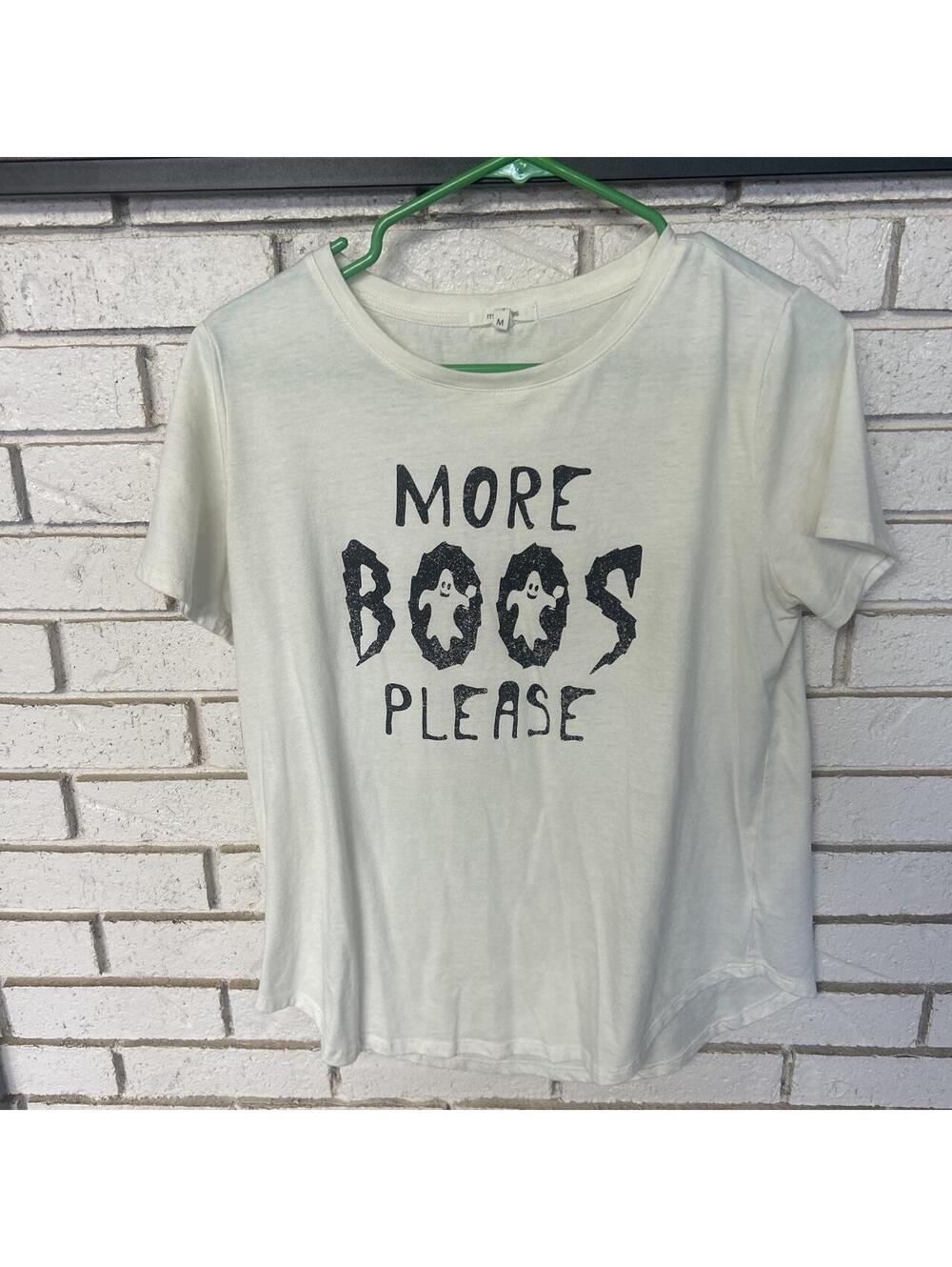 Maurices Men's White and Cream Tshirt